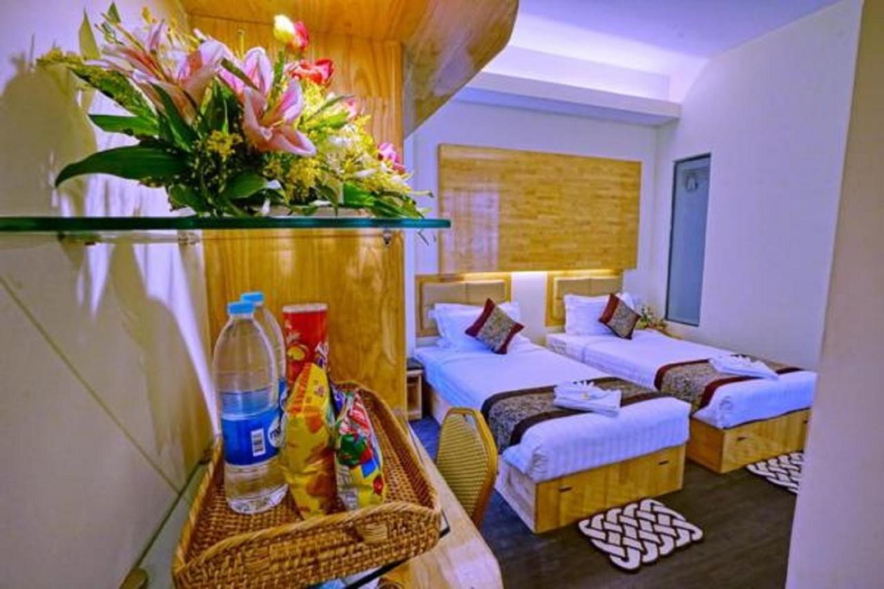 Relax Mandalay Hotel 外观 照片