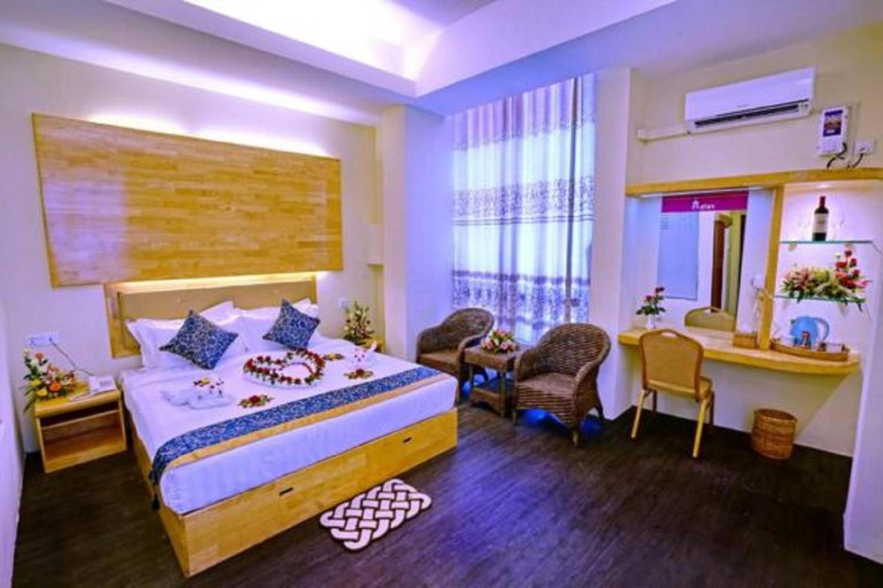Relax Mandalay Hotel 外观 照片